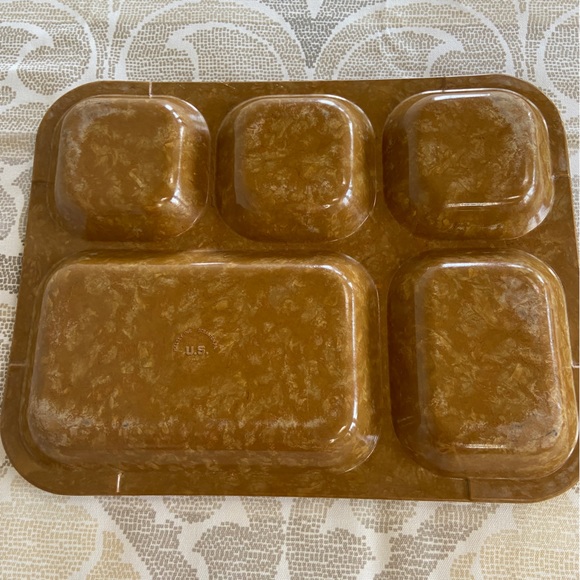 1952 Korean Era US Army Melamine Mess Hall Trays - Picture 5 of 10